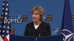 NAVO bedreigt Rusland met preventieve aanval